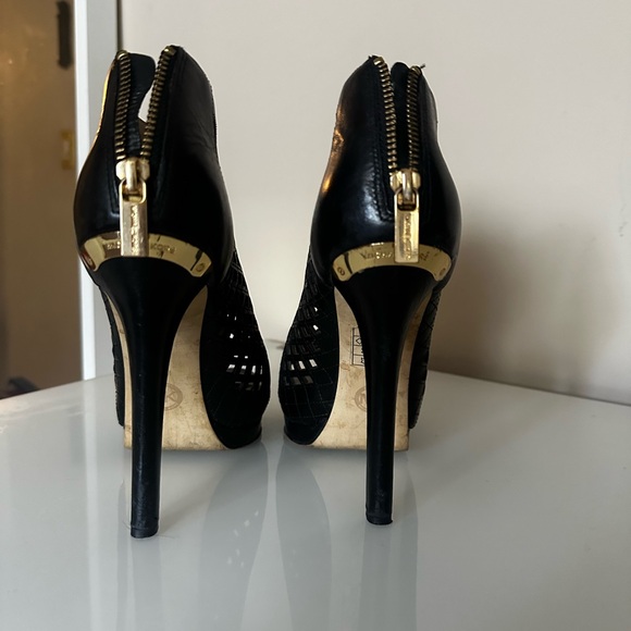 Michel Kors high hills size 7.5 - Picture 6 of 16